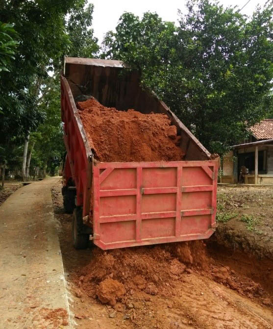 BANTUAN SEMBAKO UNTUK KORBAN BANJIR DESA SEMANGUS BARU DAN SEMANGUS LAMA KEC. MUARA LAKITAN KAB. MUSI RAWAS
